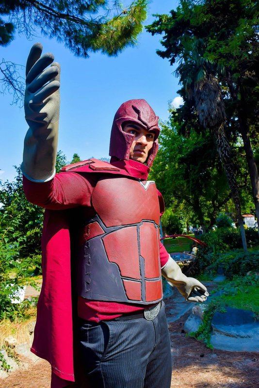 magneto_xmen_days_of_future_past_cosplay_by_nalbrandcosplay-d8po8ee